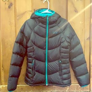 Mountain Hardwear Women’s Hooded Puffy